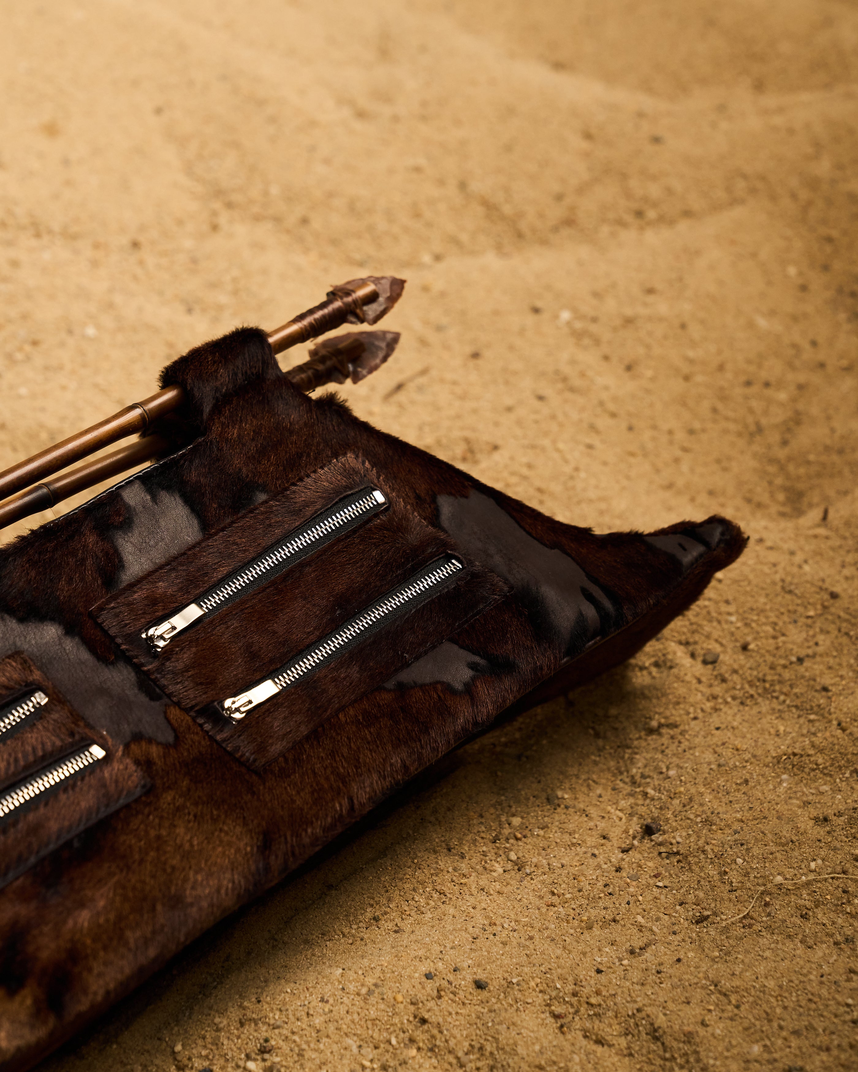 THE ARROW CLUTCH