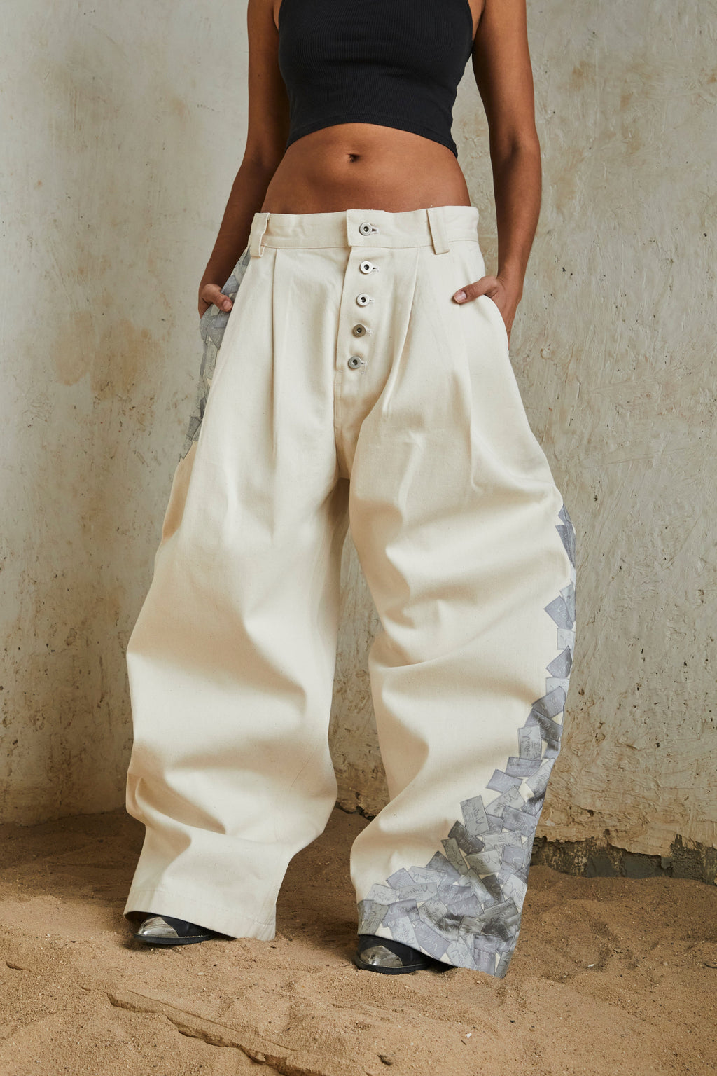 ‘CREAM’ 14OZ PLEATED SELVEDGE DENIM