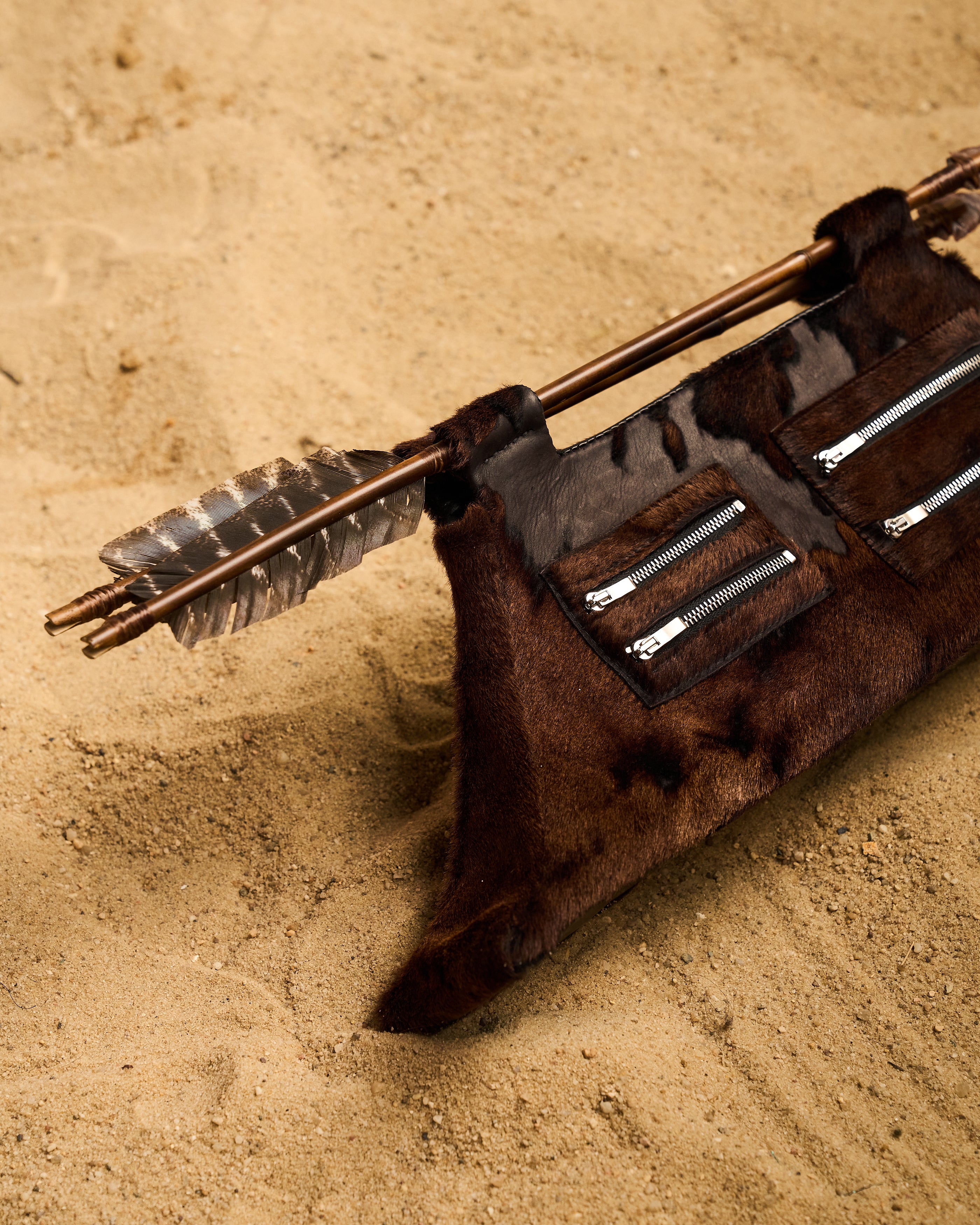 THE ARROW CLUTCH