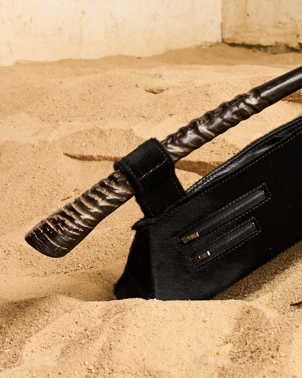 ORYX HORN CLUTCH