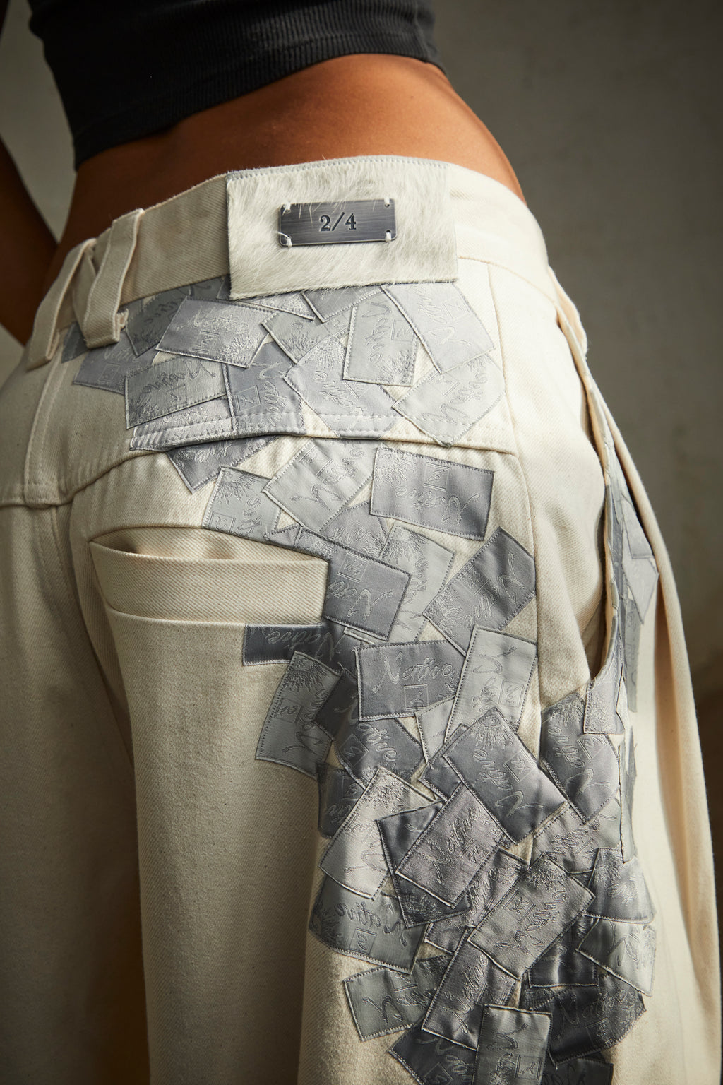 ‘CREAM’ 14OZ PLEATED SELVEDGE DENIM